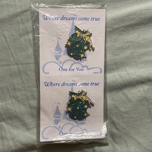 Cast member dreams come true pin set